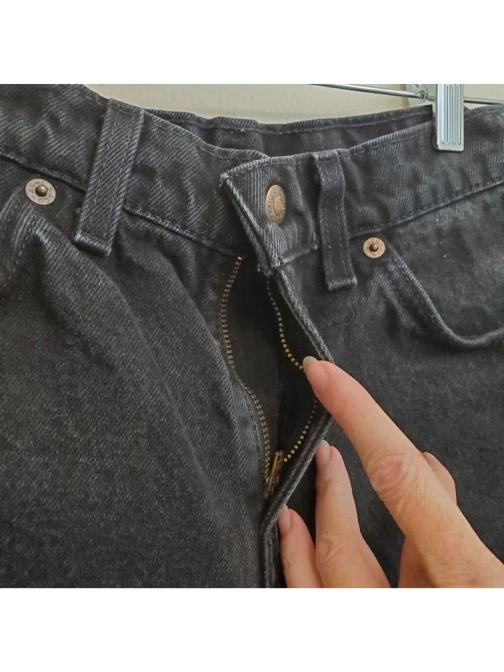 Levi's vintage 90s orange tab 560 loose fit shorts